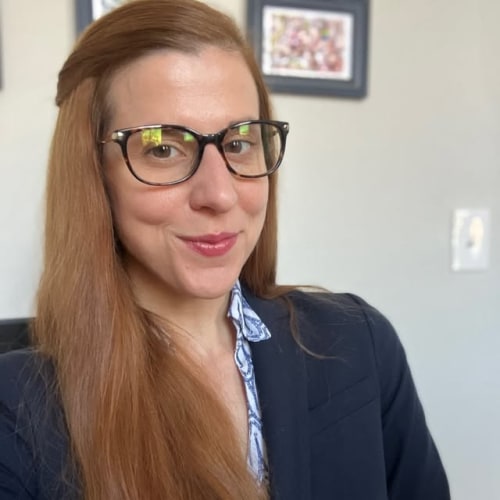 Dr. Natalie Amgott