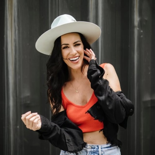 Samantha Skelly