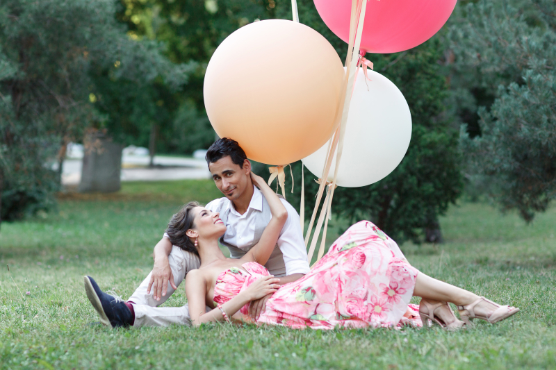 Giant Balloons and Ballet dancers
