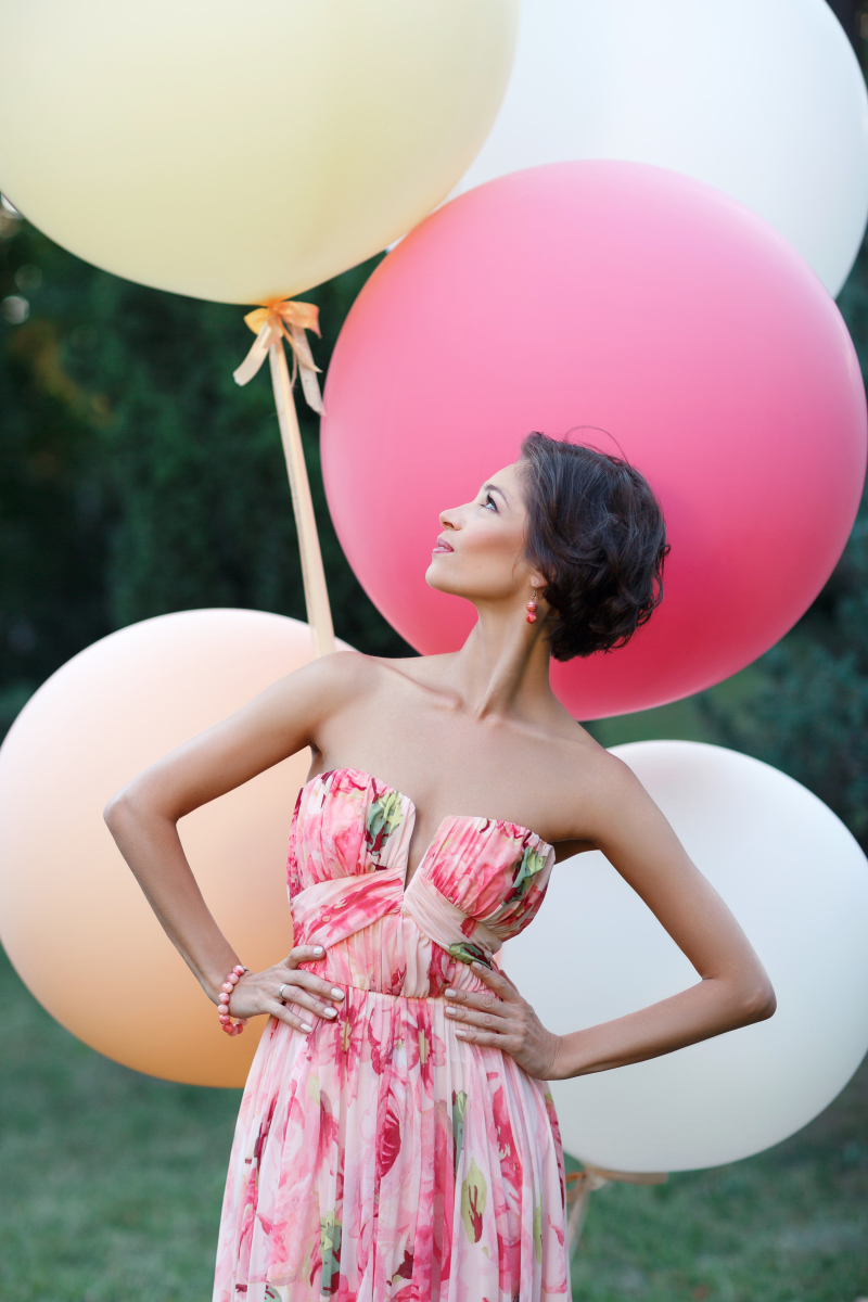 Giant Balloons and Ballet dancers
