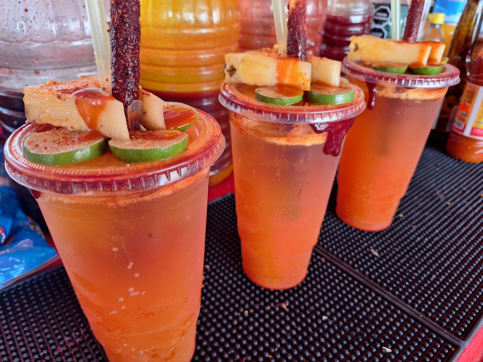MICHELADA DE PIÑA COLADA - Chica