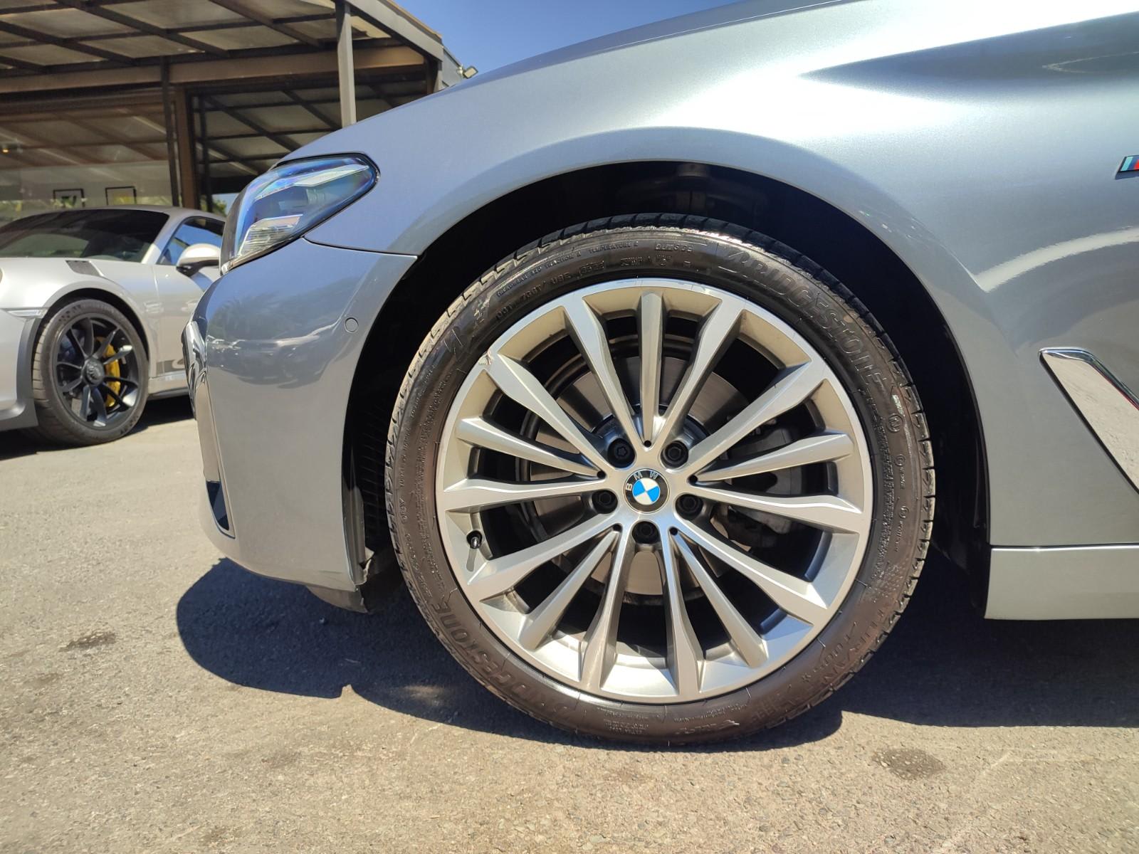 BMW 520D HERITAGE 2.0 AT 2022 - Imagen 5 de 15
