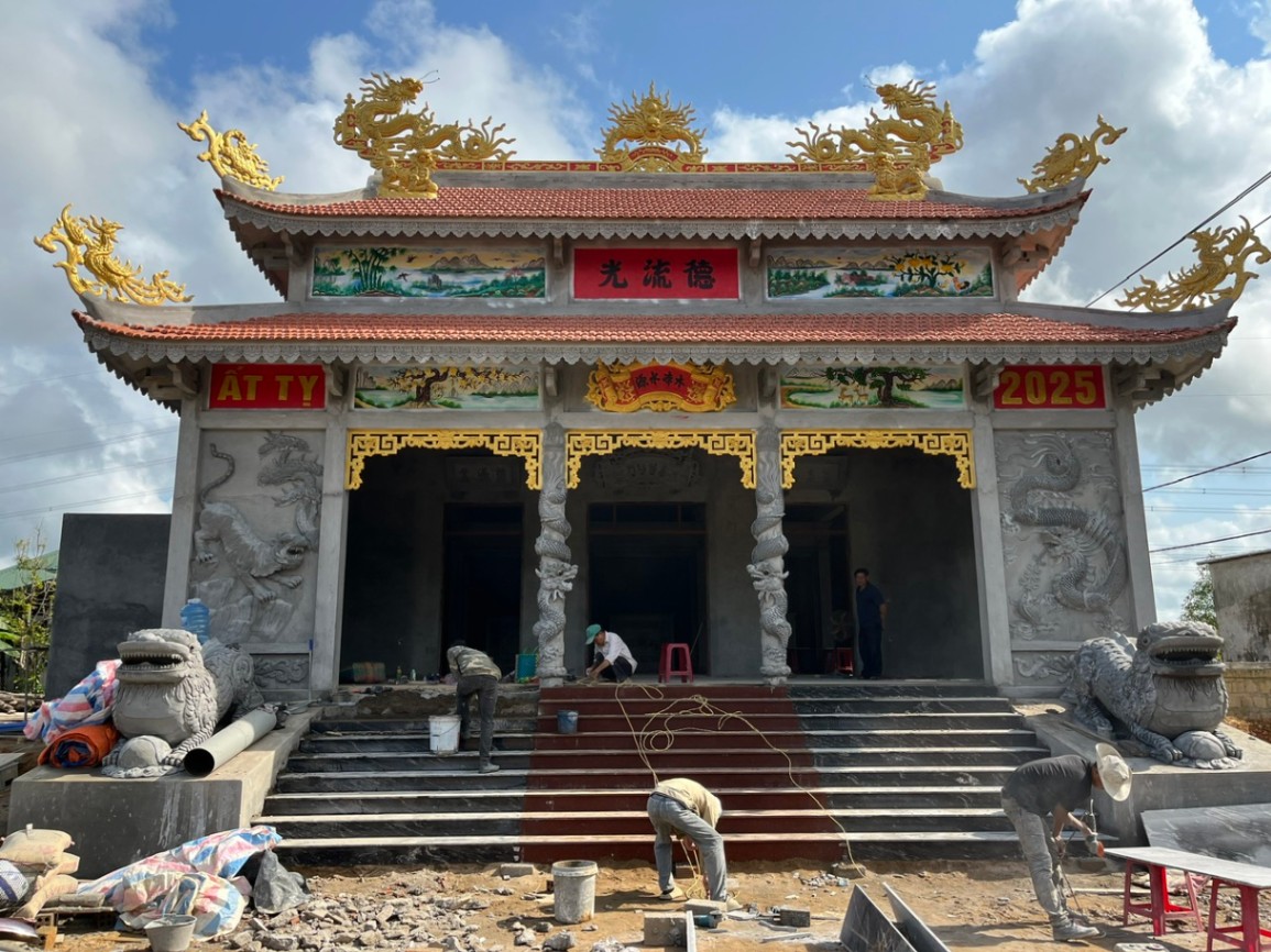 Hình ảnh xây dựng nhà thờ họ