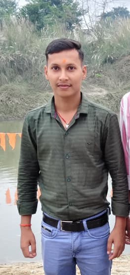 कुंदन कुमार महतो NKE नरकटियागंज बिहार सामाजिक कार्यकर्ता