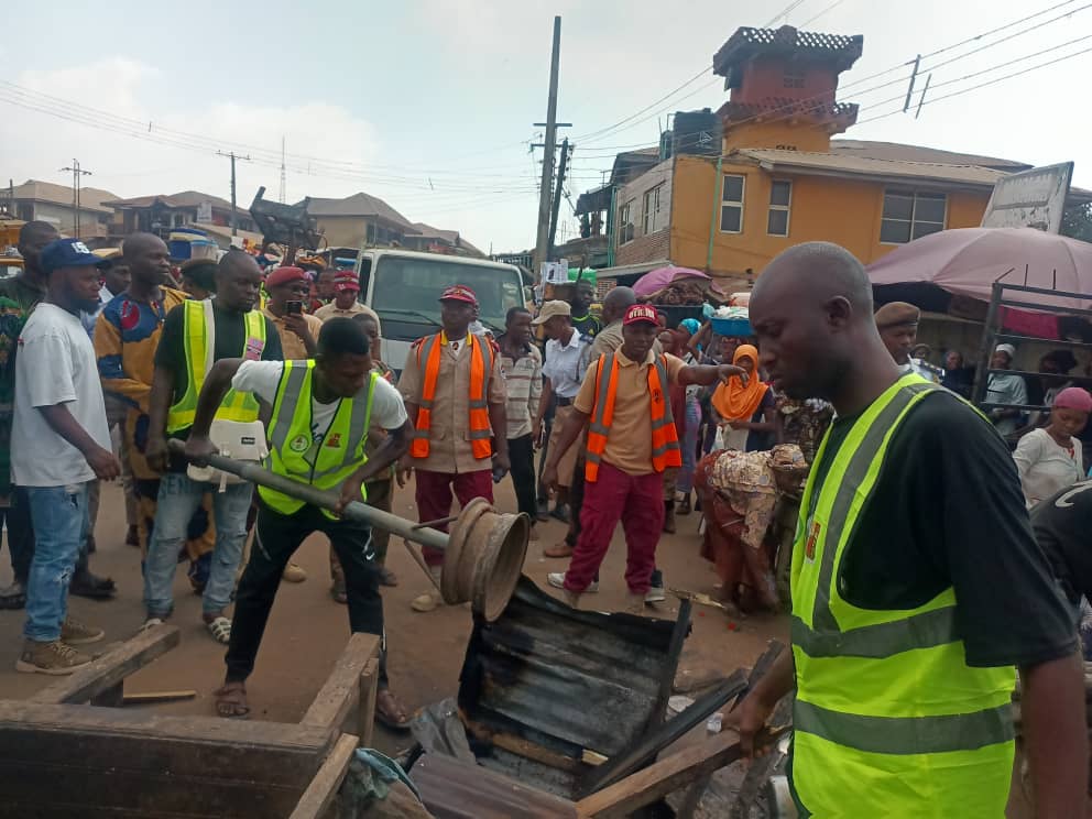 Oyrtma Cracks Down On Illegal Street Trading In Ibadan