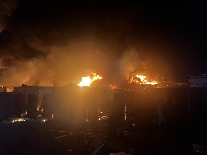 Inferno Ravages Aleshinloye Market in Ibadan, Traders Lose Millions as Firefighters Arrive Late