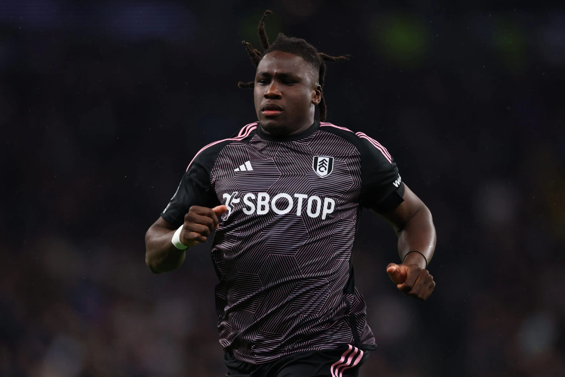 Newcastle legend Shay Given backs Calvin Bassey to reach the level of Virgil Van Dijk.