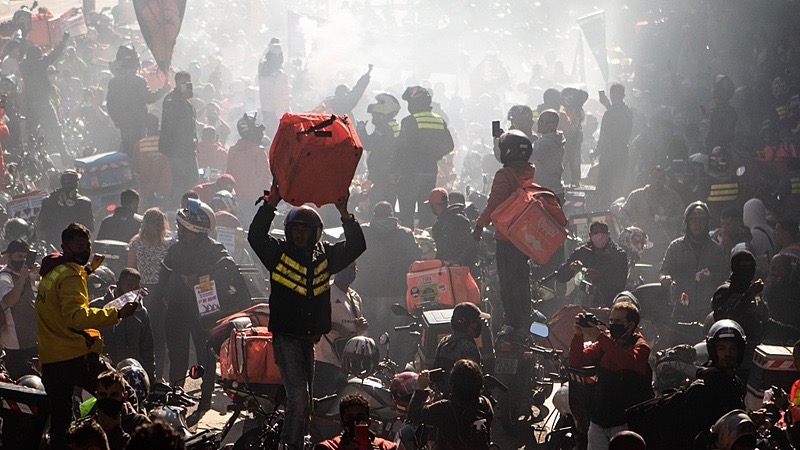Rodrigo Nunes: In Brazil, the Right Creates Precarious Workers, but the Cycle Can Be Broken