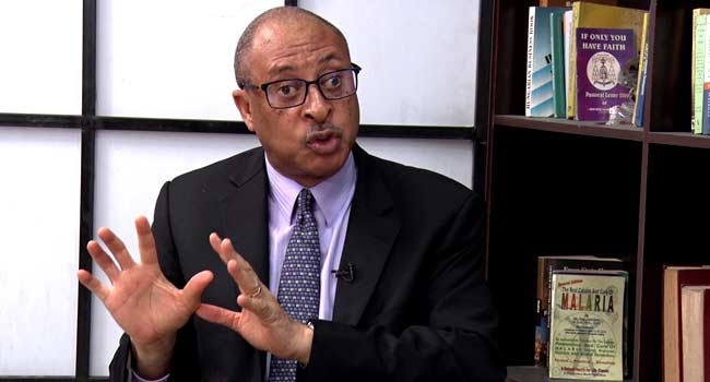 500 Lawyers Mobilised to Defend Utomi Against DSS