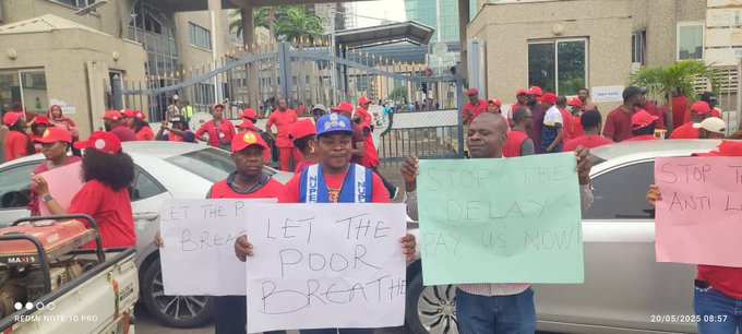 PICTORIAL: TUC Members Protest Over Poor Welfare and Other Issues at Finance Ministry