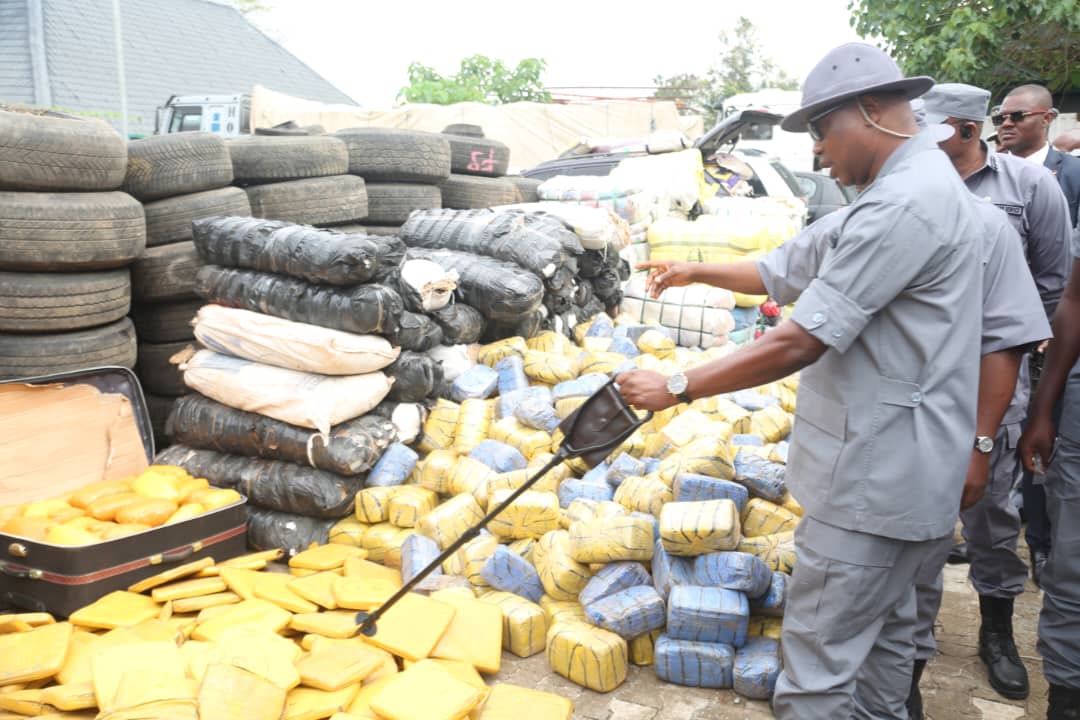 Headline: Oyo/osun Customs Generate N25.7bn In Three Months – Comptroller
