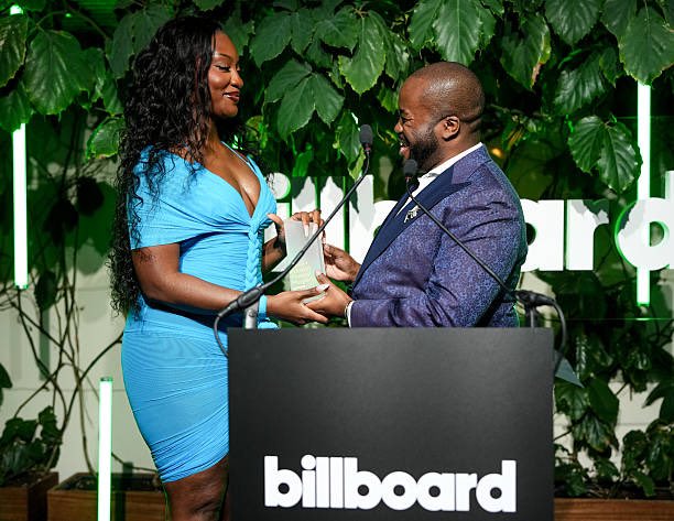 Tems Takes Home Diamond Award At Billboard's Power Players Event