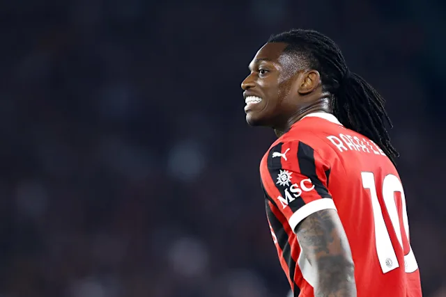 AC Milan Outclass Liverpool 4-2 in Thrilling Pre-Season Clash in Hong Kong