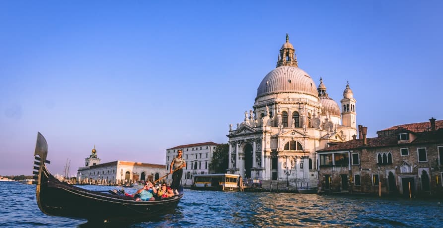 Last-Chance Tourism: How to Visit Endangered Destinations Without Harming Them