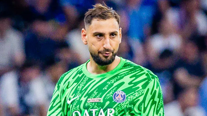Rooney urges Man United to sign Donnarumma: “It would be crazy not to”