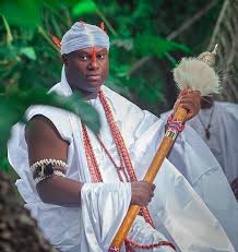 Alaafin Of Oyo Warns Ooni Of Ife: Revoke Dotun Sanusi’s Chieftaincy Title Or Face Consequences