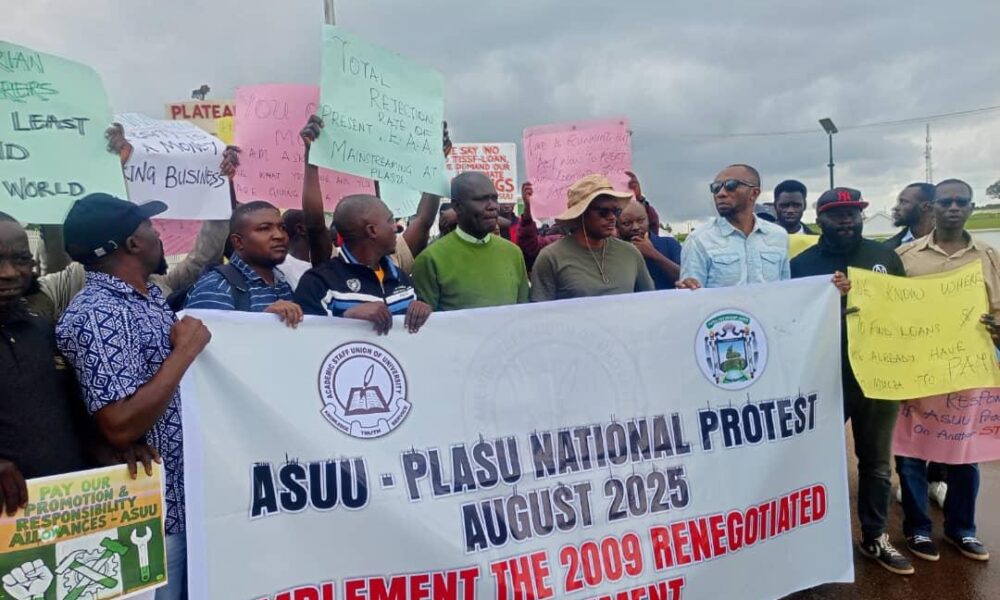 Professors on N525,000 Monthly: ASUU Demands Urgent Salary Review