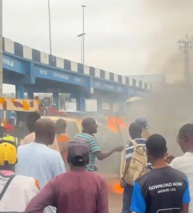 Amotekun Patrol Vehicle Goes Up in Flames Under Mokola Bridge, Ibadan