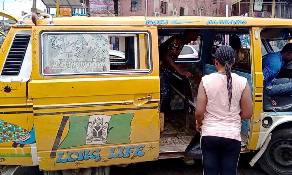 How Lagos Sharp Guys Woo Girls Inside Danfo Buses  By Samuel Ogunremi