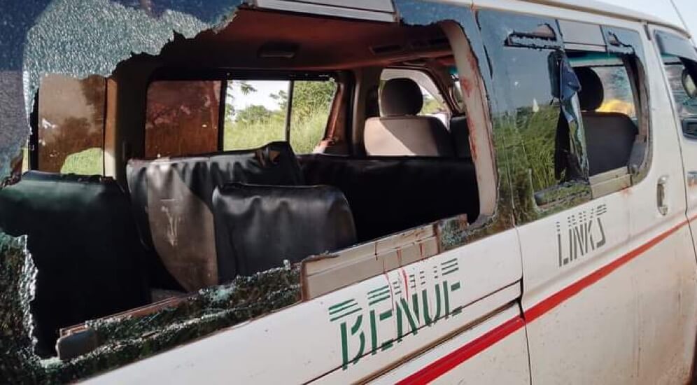 BREAKING: Passenger Bus Somersaults on Makurdi–Yelewata Road, Casualties Reported