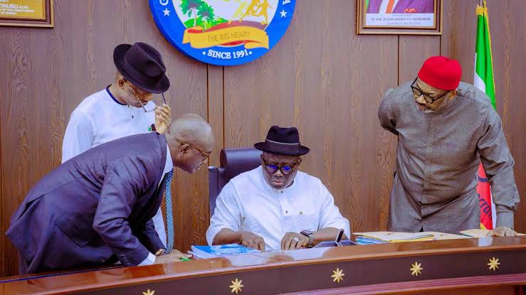 Delta Govt Bans Bushy Beards, Artificial Hair, Long Eyelashes for Civil Servants