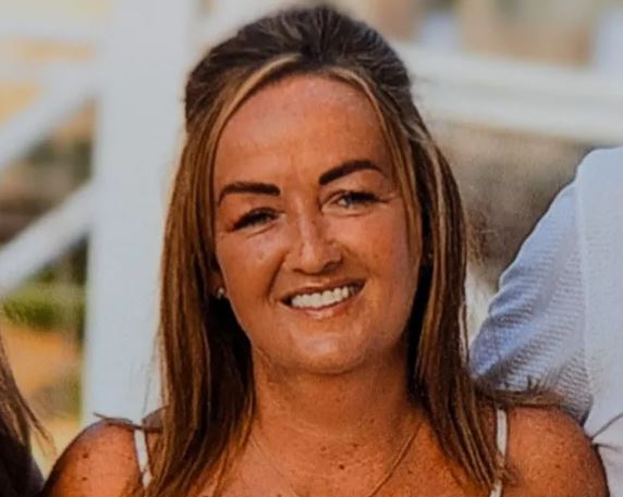 Dublin Mother of Three Dies After Using iPhone in Bath While Charging