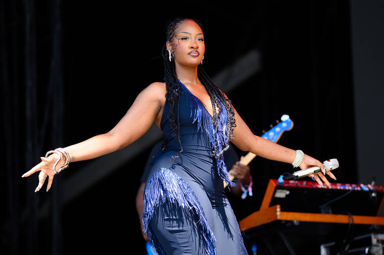 Tems Makes History as Bestselling Female African Artist in the US