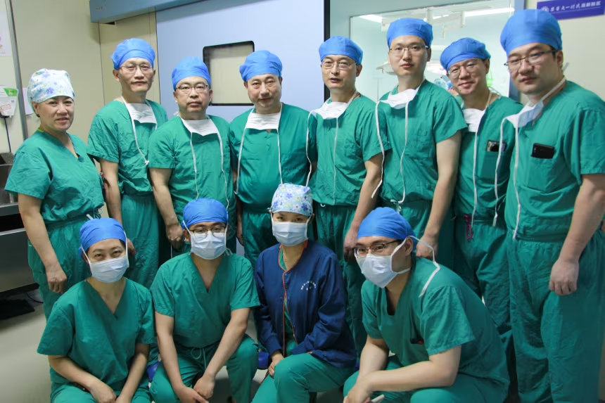 Surgeons Achieve World’s First Successful Pig-to-Human Liver Transplant