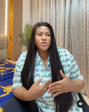 “If You’re Sure, Put Yours in Water” – Nkechi Blessing Dunks ₦3m iPhone 17 to Prove Authenticity