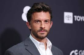 British Actor Jonathan Bailey Crowned People Magazine’s 2025 ‘S3xiest Man Alive’