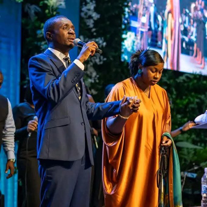 Nathaniel Bassey Makes History as First Nigerian Gospel Artist to Hit 400 Million Spotify Streams