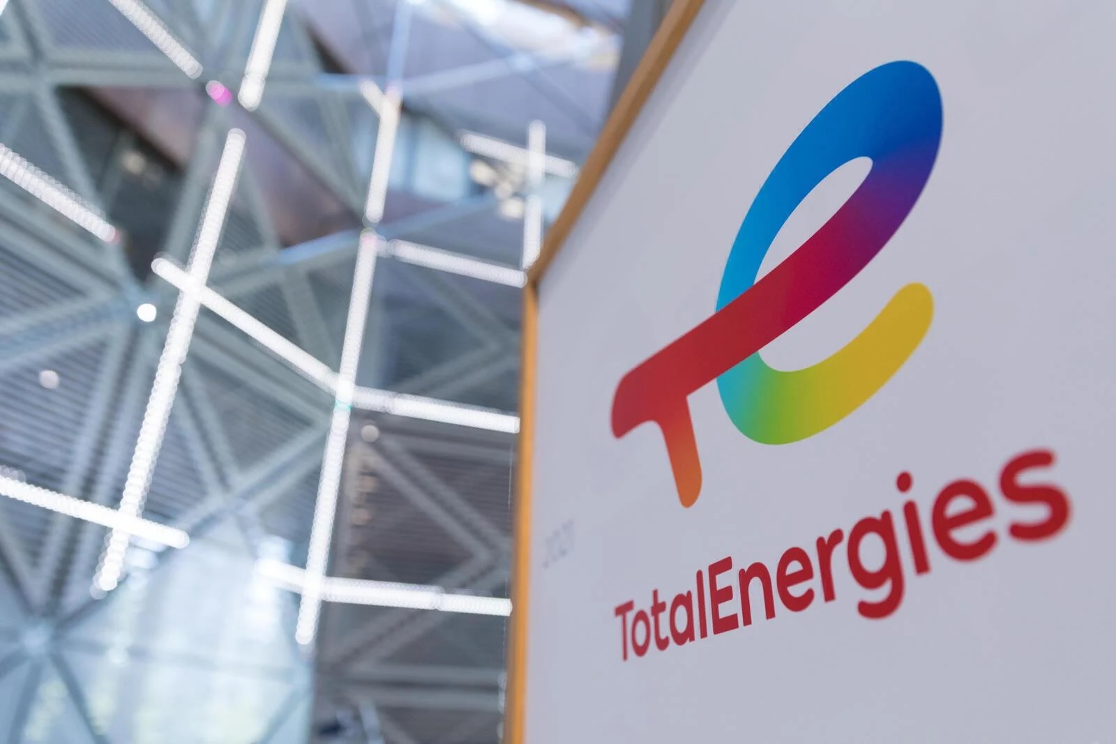 TotalEnergies Sells 40% Stake in Nigerian Licences to Chevron
