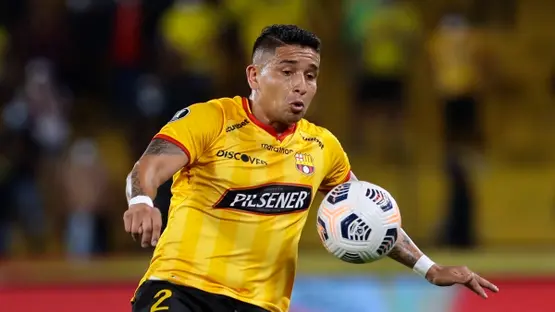 Ecuadorian Footballer Mario Pineida Shot Dead in Guayaquil