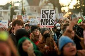 Thousands protest in Minneapolis after ICE agent shoots woman