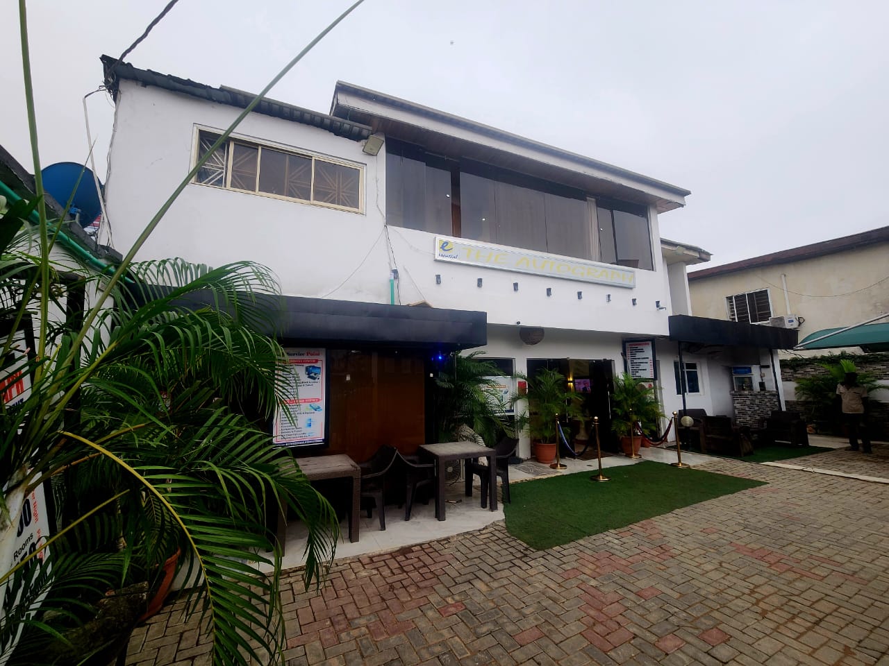 The Autograph Executives