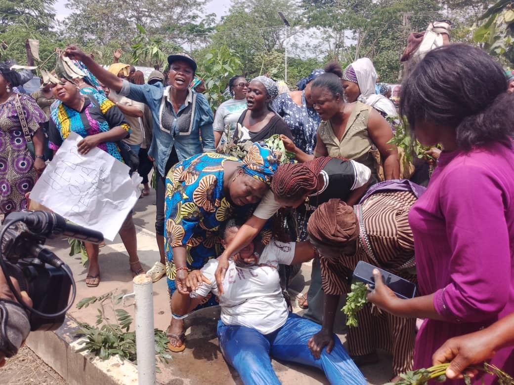 Residents Protest As Gunmen Kidnap Woman In Ondo Community