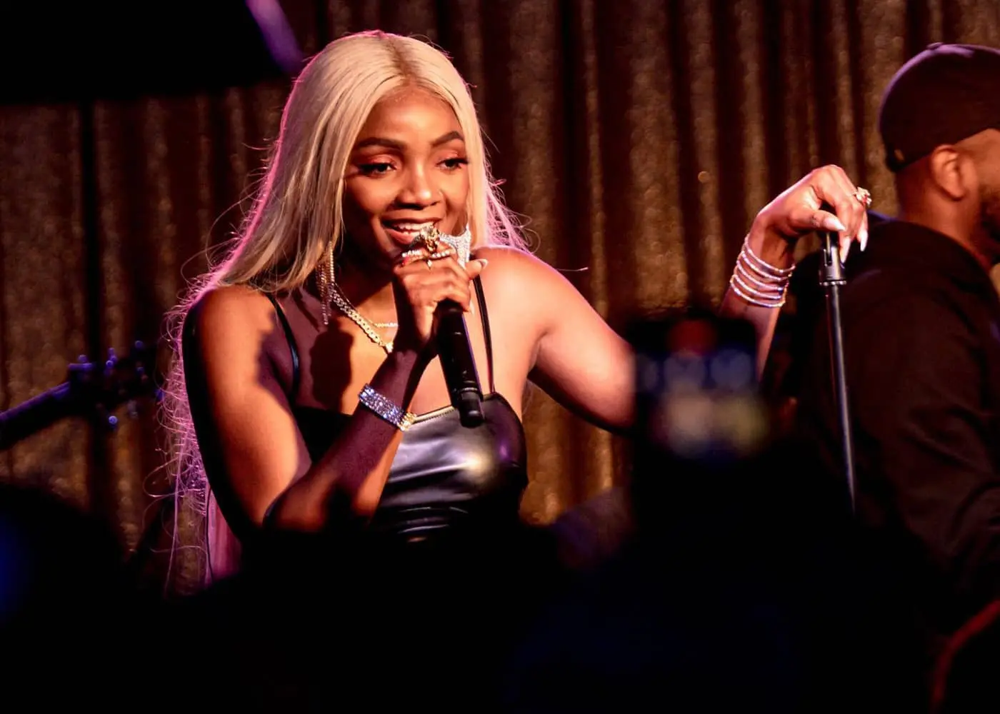 ‘stop Raping Women’: Simi Advocates Death Penalty For Rapists