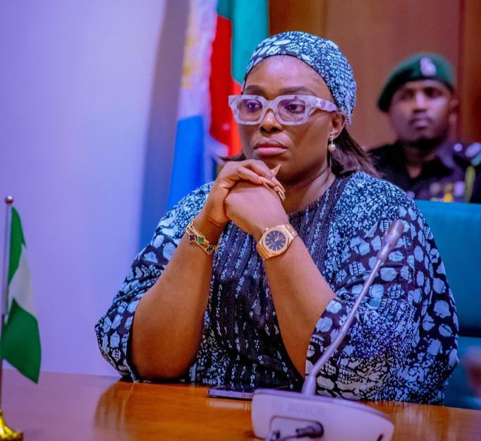 Gunmen Disrupt Apc Congress In Delta, Attack Lawmaker Ibori-suenu