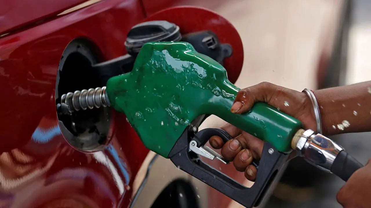Fresh Fuel Hike Deepens Nigerians’ Hardship As Petrol Reaches N1,400