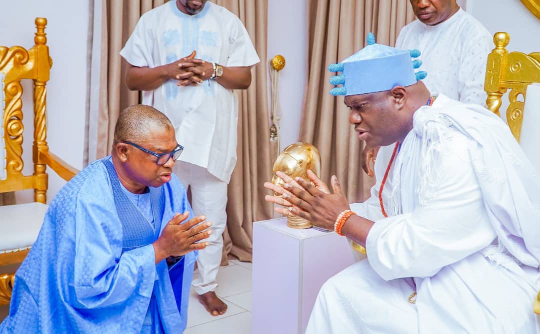Oyebamiji Seeks Ooni of Ife’s Blessings Ahead of Osun Election