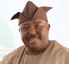 Senator Sharafadeen Alli Announces Bid for Oyo Governorship in 2027