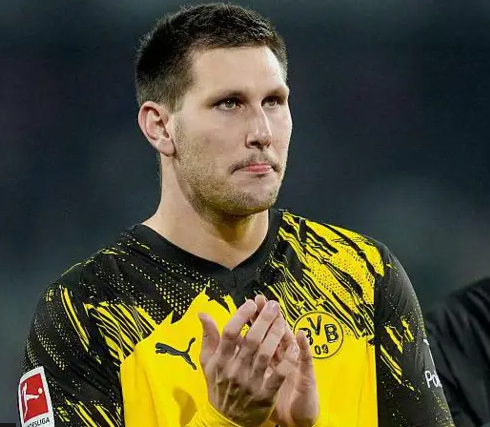 Niklas Süle Announces Shock Retirement at 30