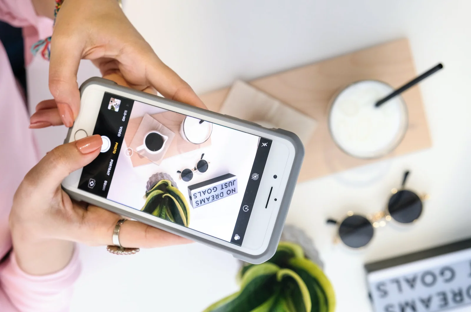 5 High-paying Jobs You Can Do With Just Your Phone