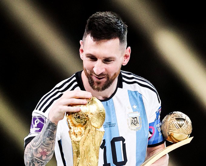 Messi sparks injury fears before World Cup