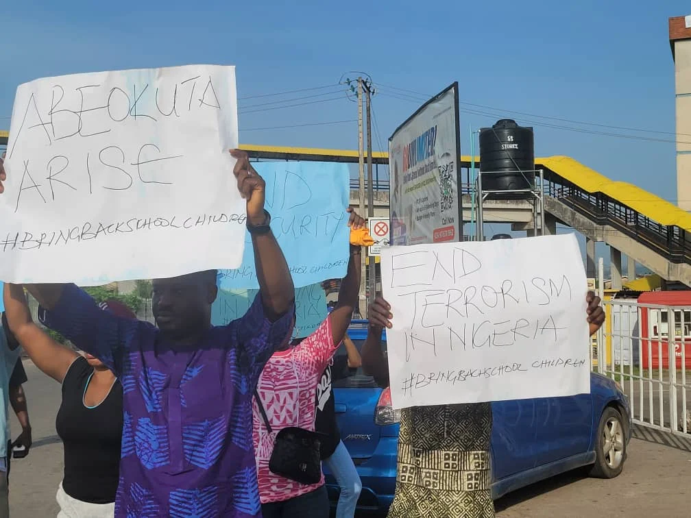 Oyo abduction: Ogun residents protest, demand end to insecurity