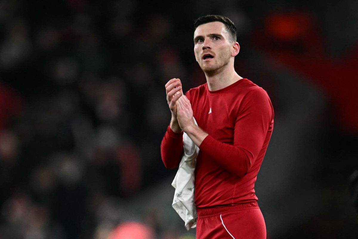 EPL: Tottenham Sign Liverpool’s Robertson on Free Transfer