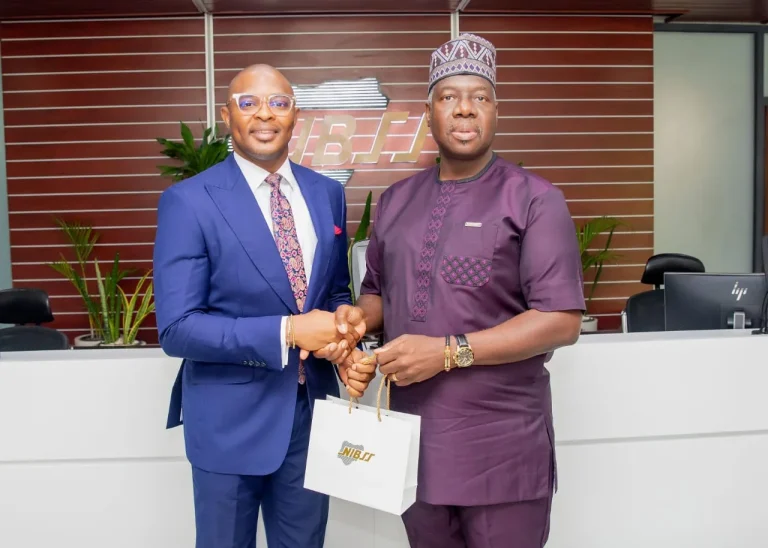Banks Urged to Adopt QR Code Payment Channels
