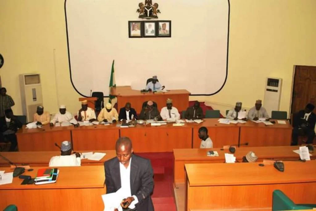 Assembly debunks indefinite adjournment report, denies rift with executive