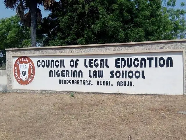 Law school warns against wearing wig, gown before call-to-bar
