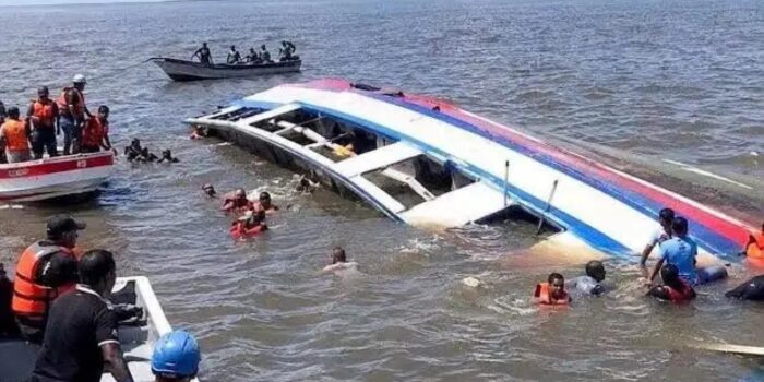 20 feared dead as boat capsizes on Nigeria-Cameroon Waterway